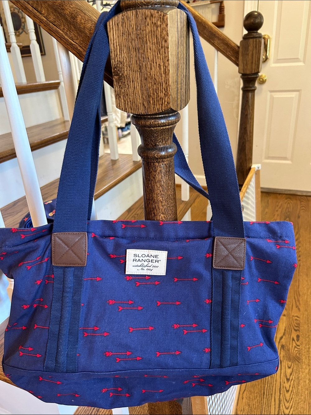 Sloane Ranger like new Navy zippered canvas Tote Bag with Red Arrow Print